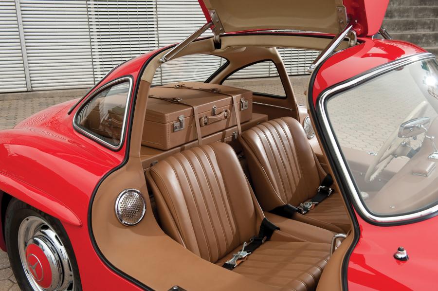 Интерьер Mercedes-Benz 300 SL 1955 года  (фото 114 из 233)
